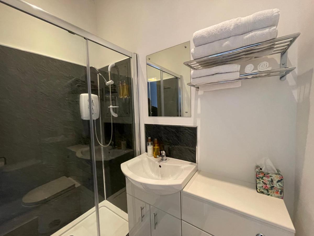 آير Blackburn Villa B&B المظهر الخارجي الصورة