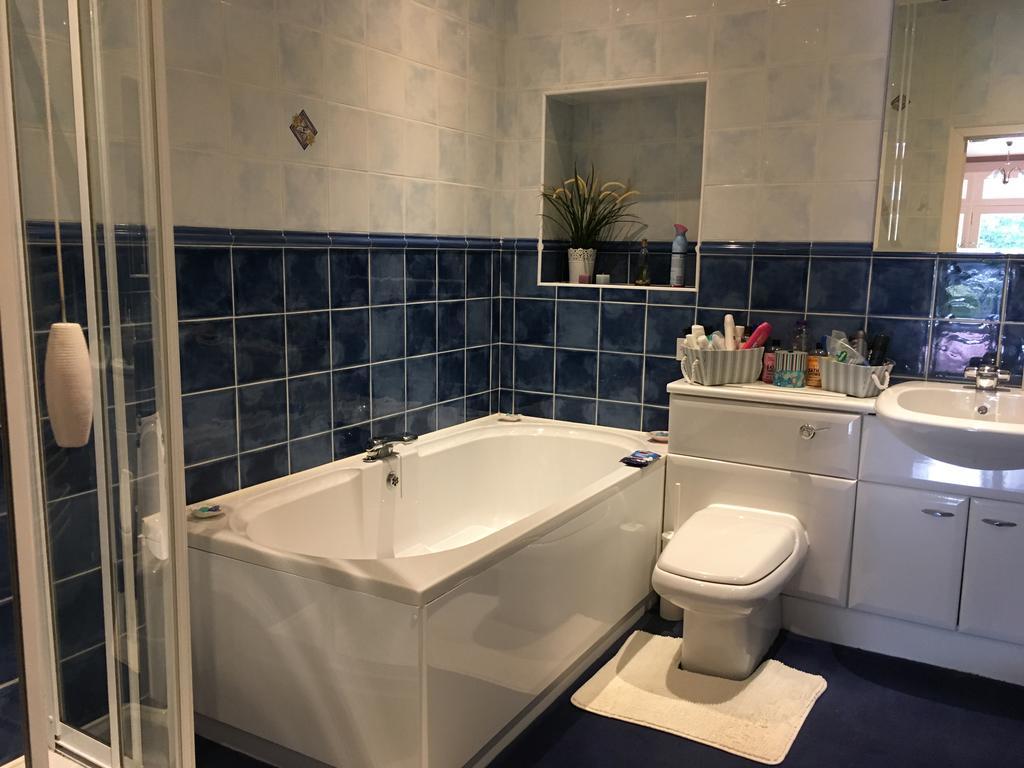 آير Blackburn Villa B&B المظهر الخارجي الصورة